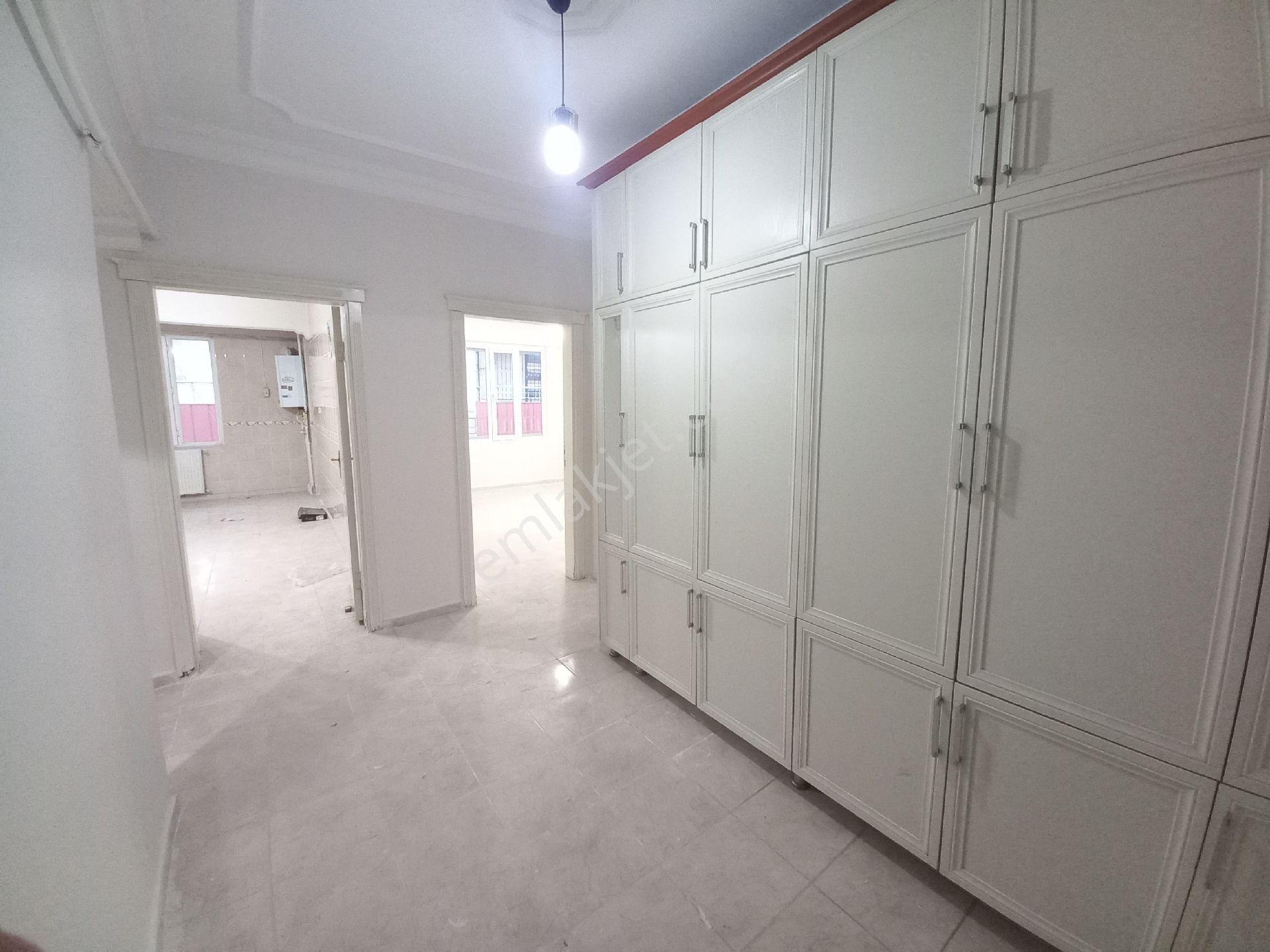 Kültür Emlak Karaköprü'de Kiralık 4 Odalı Son Kat - Görsel 3