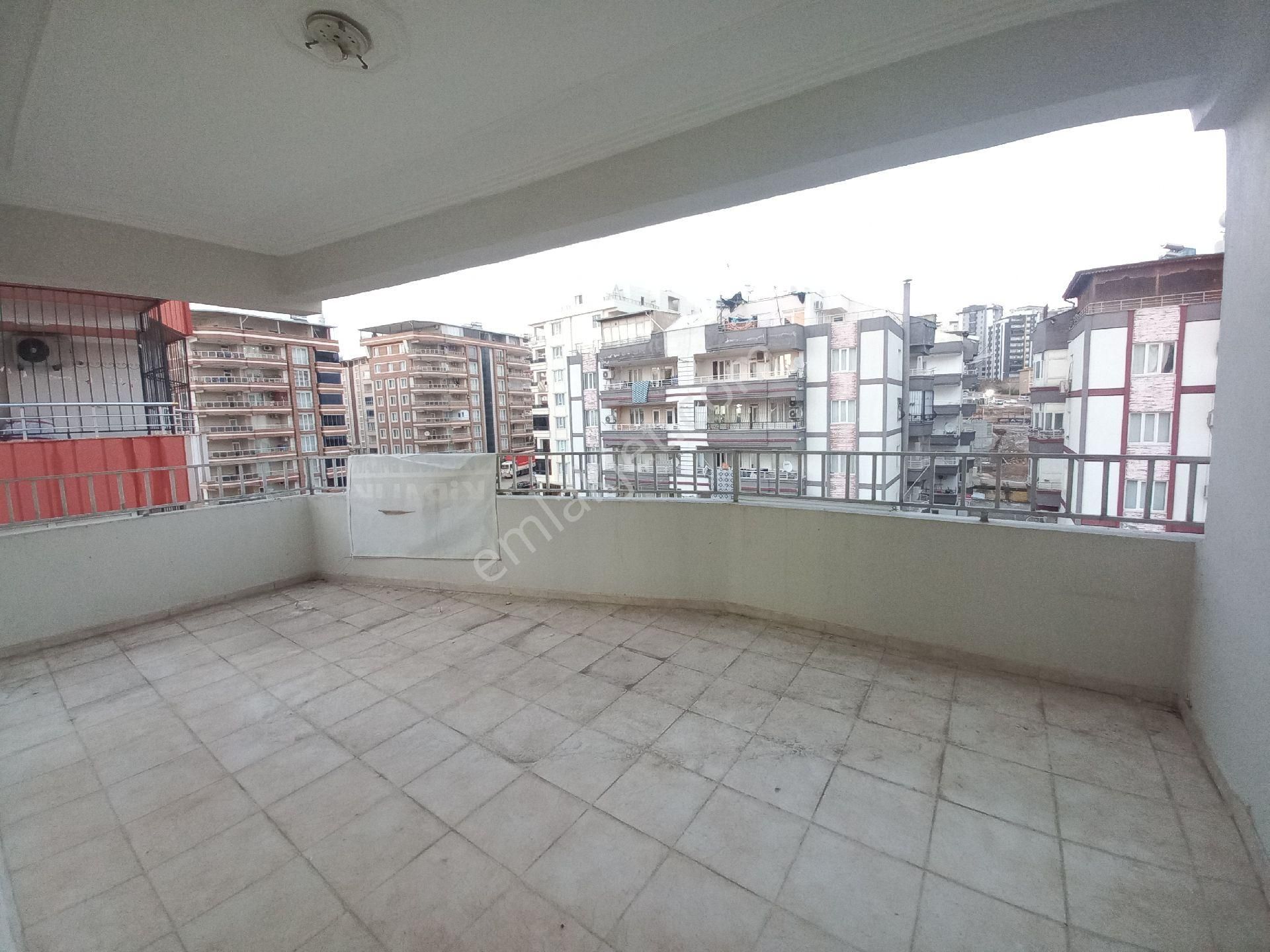 Kültür Emlak Karaköprü'de Kiralık 4 Odalı Son Kat - Görsel 9