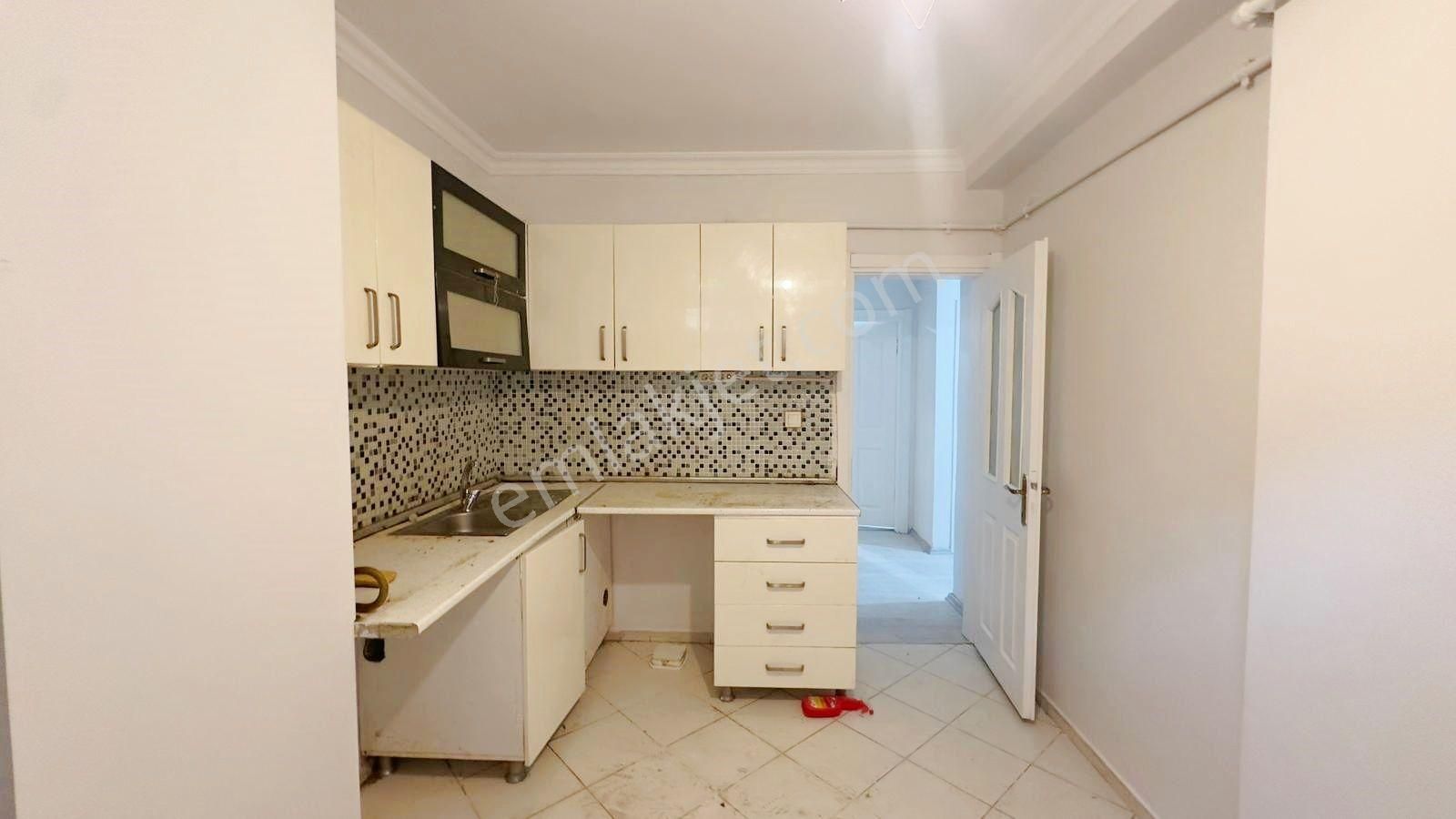 Başokur'dan Bahçelievler Soğanlı Serdar Sokak Kiralık 2+1 Daire