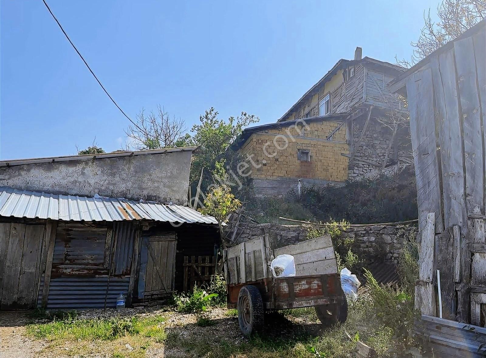 Göynük Çubuk Köyünde Göl Manzaralı 500 M2 Arsa İki Katlı Ev - Görsel 2