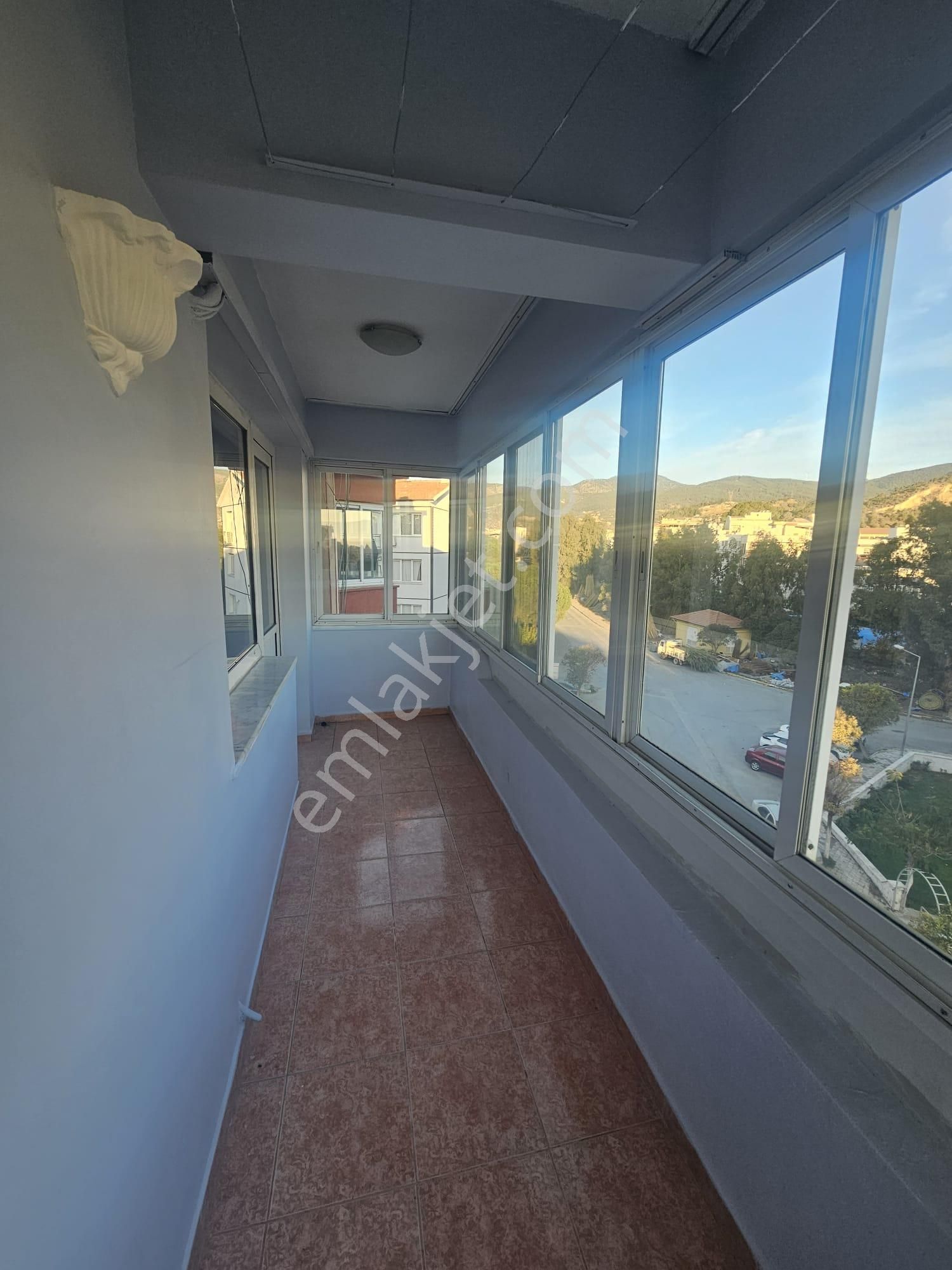 Söke Emlak Ofisisınden Atatürk Mahallesi Kiralık Daire - Görsel 7