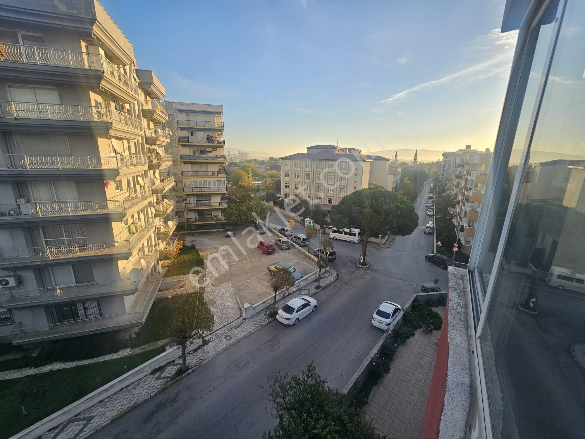 Söke Emlak Ofisisınden Atatürk Mahallesi Kiralık Daire - Görsel 9