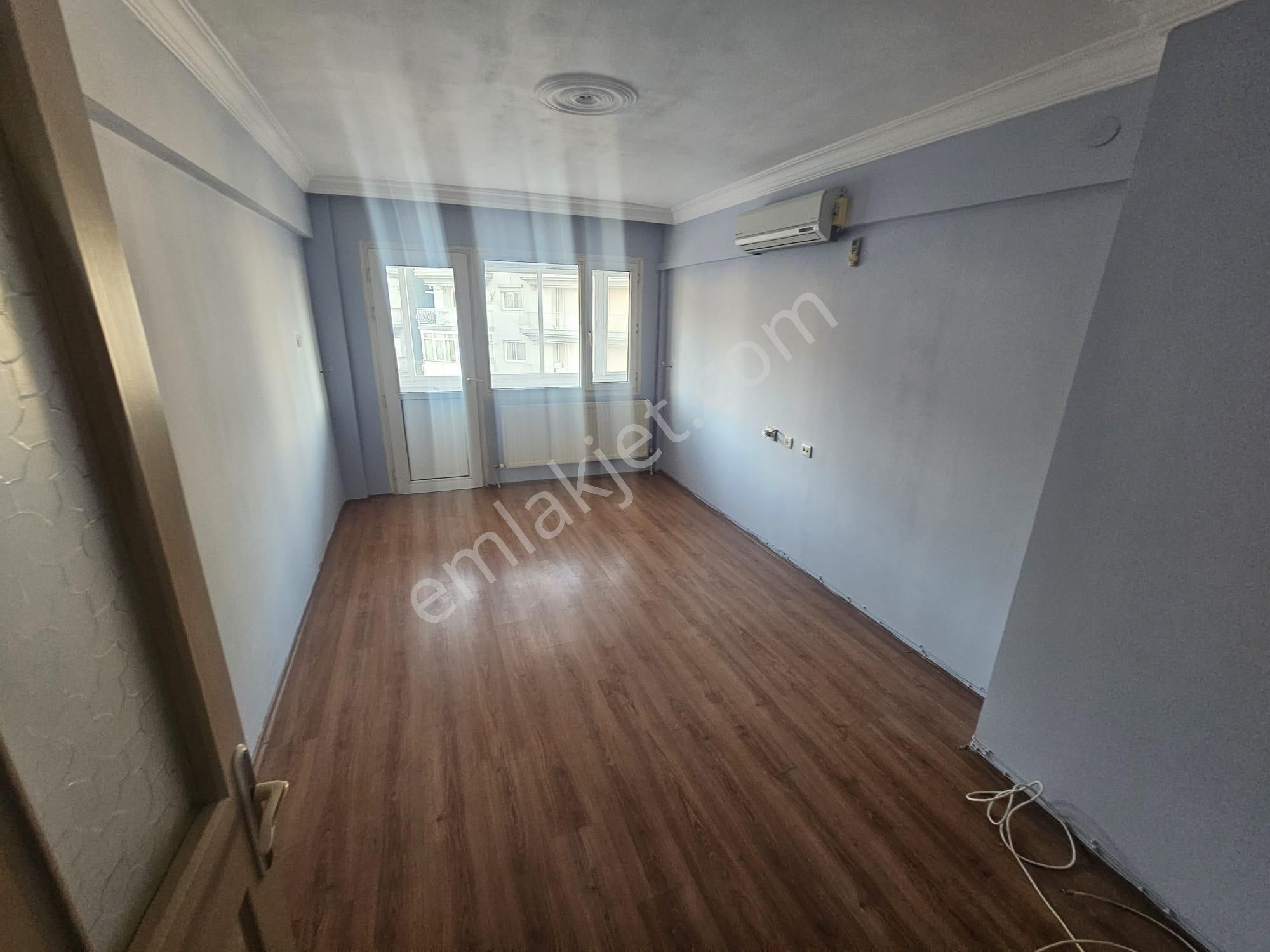 Söke Emlak Ofisisınden Atatürk Mahallesi Kiralık Daire - Görsel 10