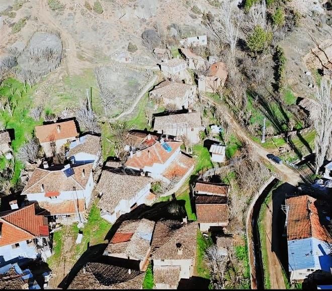 Göynük Demirhanlar Köyünde 338 M2 Ahşap Samanlık Ve Arsası - Görsel 2