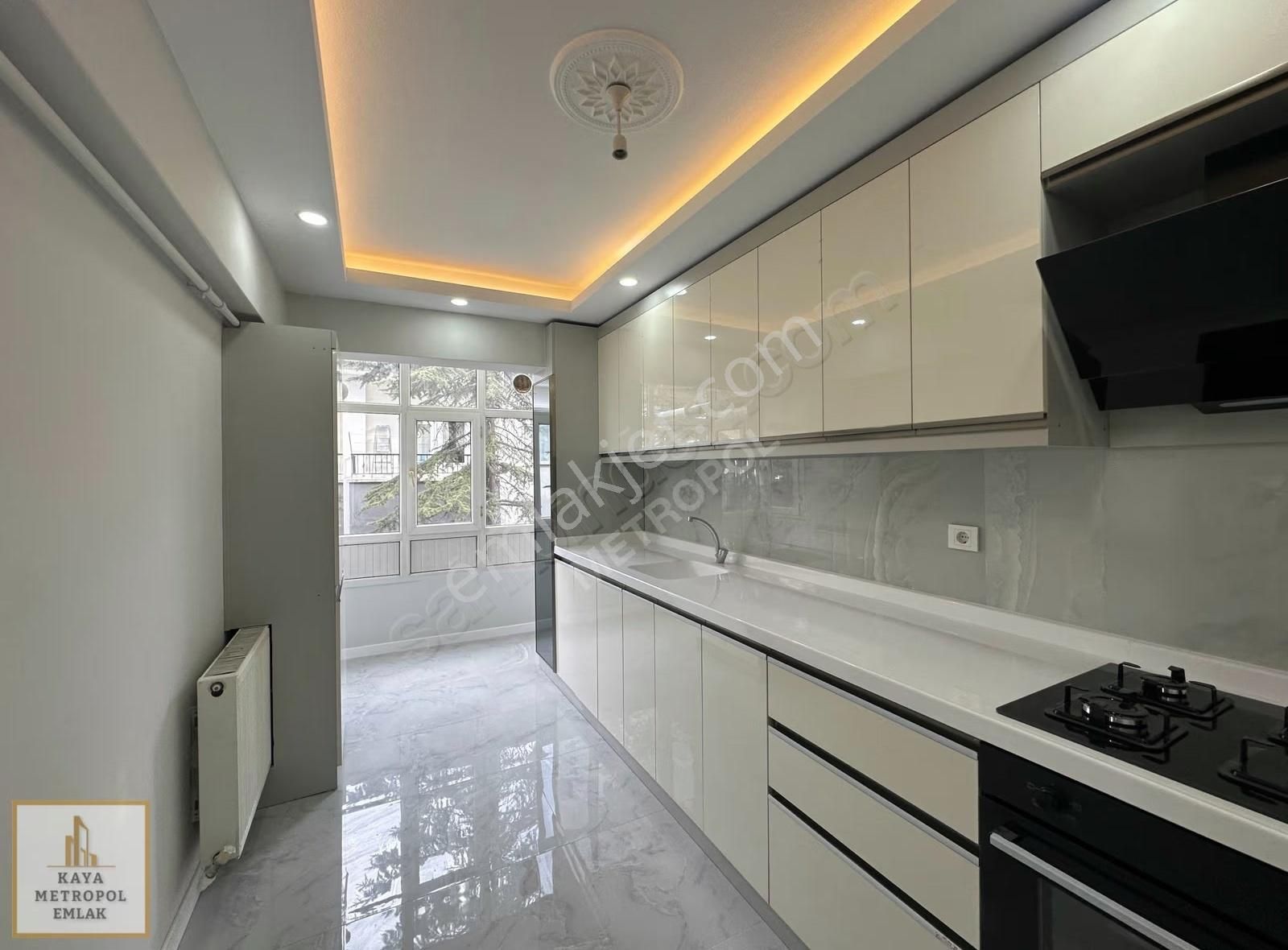 Etimesgut Elvan Mah Lüks Yapılı Ara Kat Ön Cephe 120m2 3+1 Daire - Görsel 9