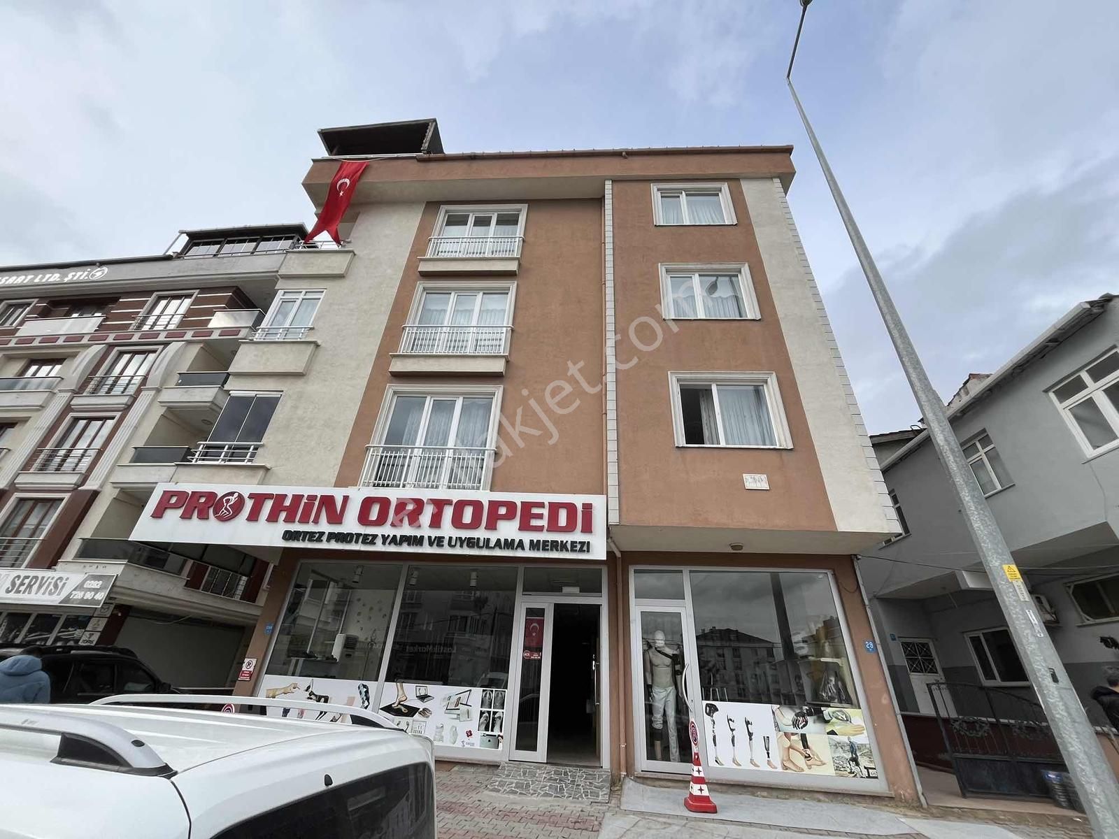 |osmanlı|hastahaneye Yürüme Mesafesi Ara Kat 136m2 3+1 - Görsel 4