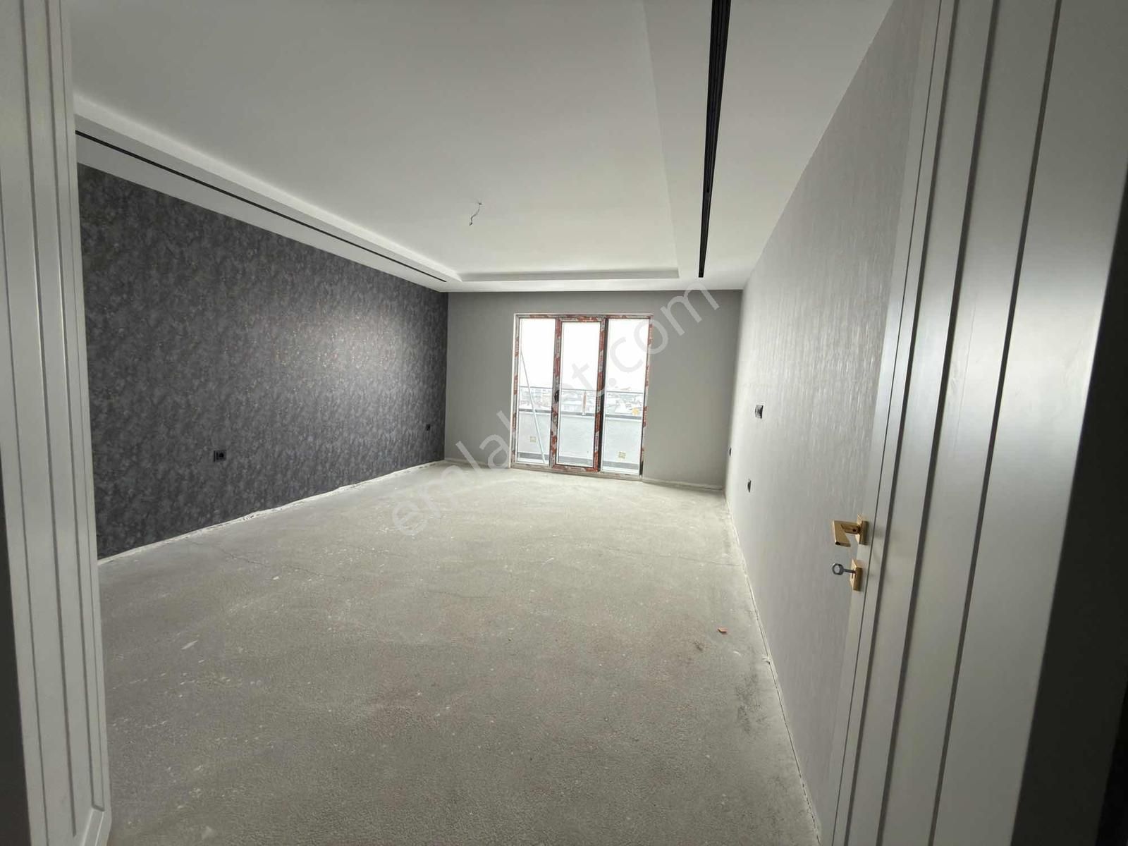 Edremit İnan Life'ta Satılık 3+1 Lüks Fırsat Ara Kat Daire - Görsel 2