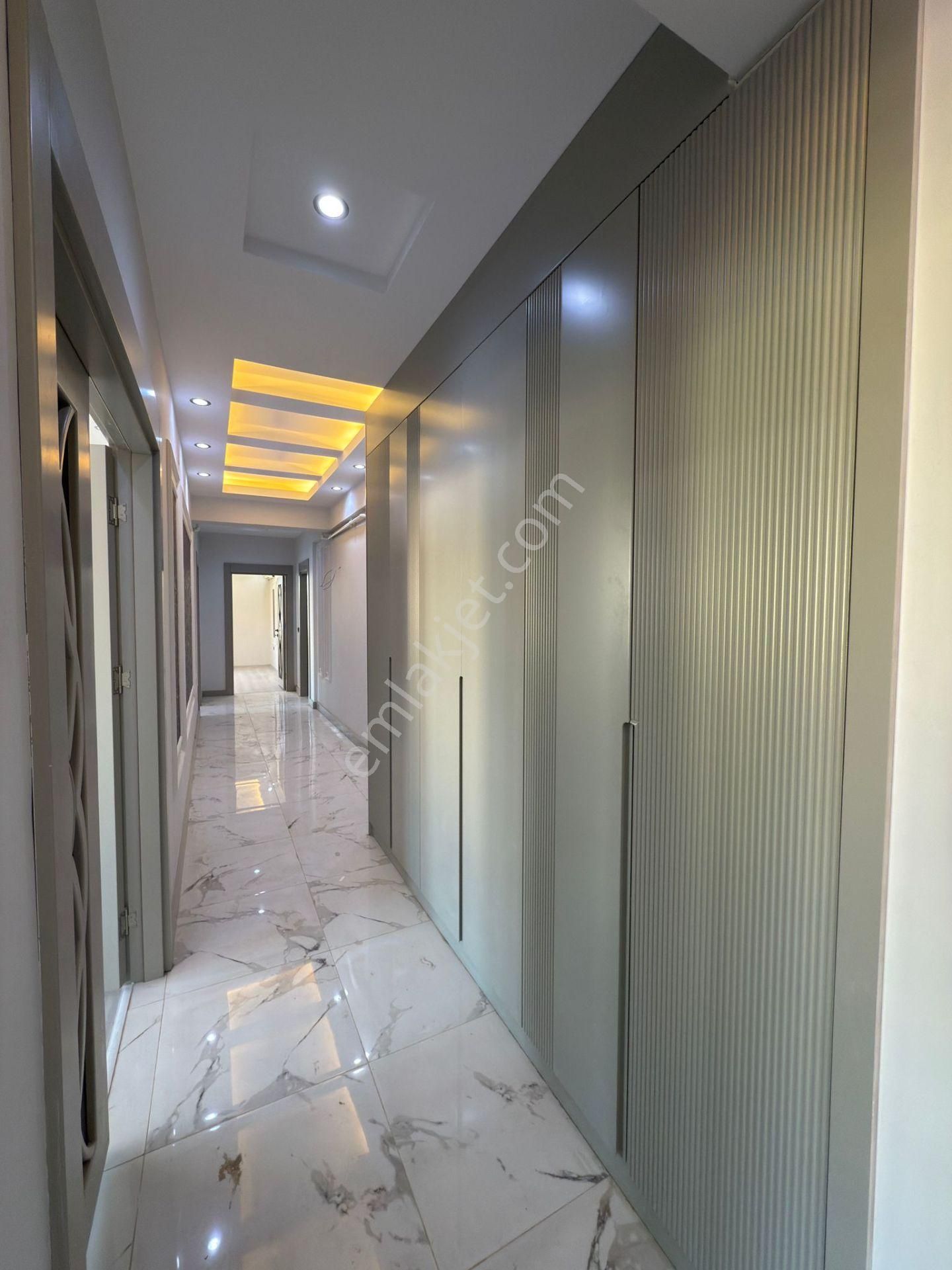 Gazikent'te Ful Yapılı Ultra Lüx 3 Cepheli 3+1 Daire Ara Kat - Görsel 8