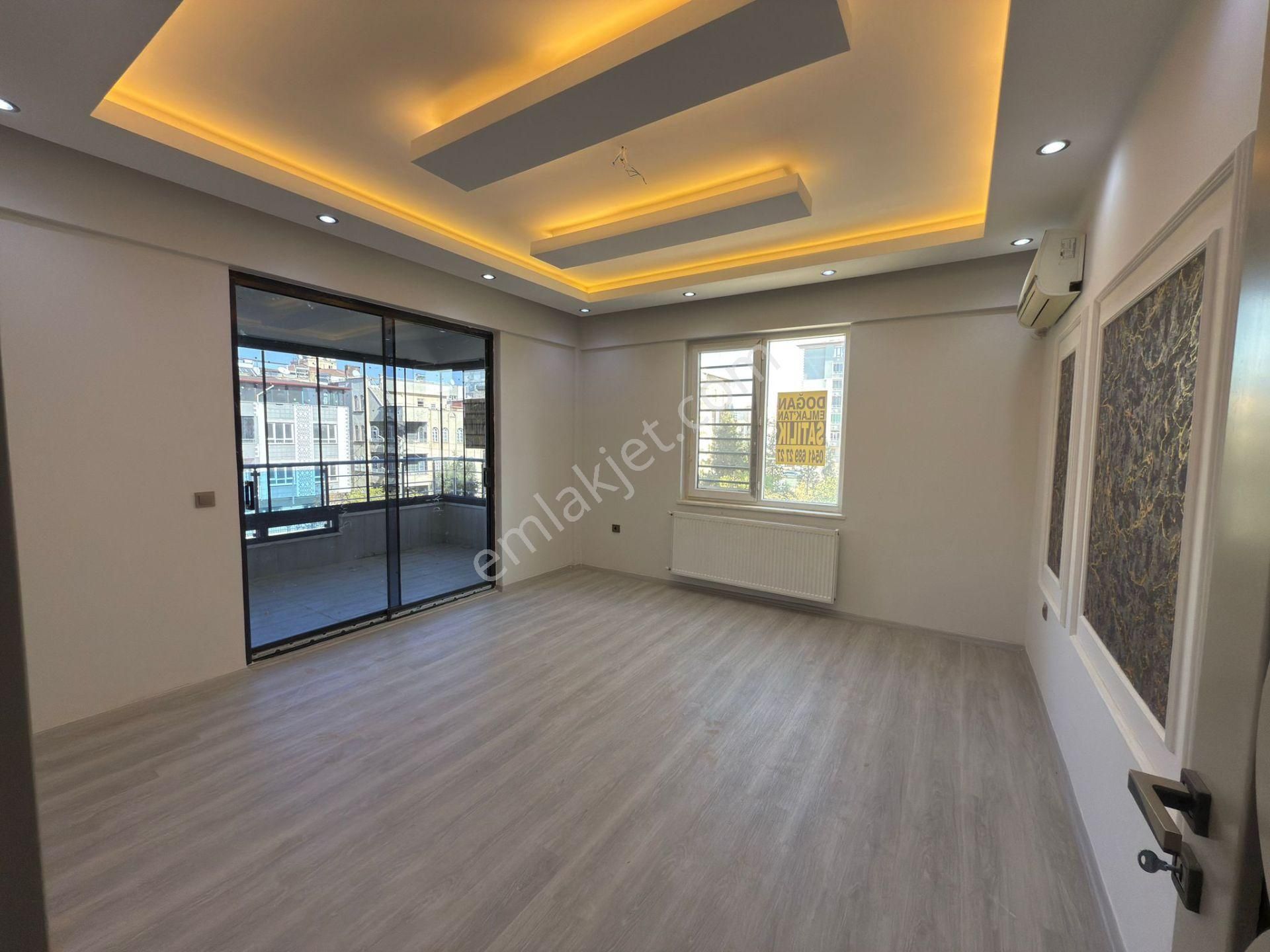 Gazikent'te Ful Yapılı Ultra Lüx 3 Cepheli 3+1 Daire Ara Kat