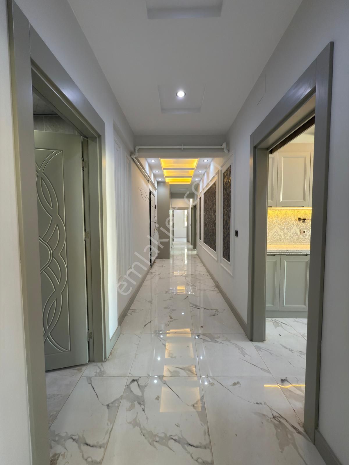 Gazikent'te Ful Yapılı Ultra Lüx 3 Cepheli 3+1 Daire Ara Kat - Görsel 17