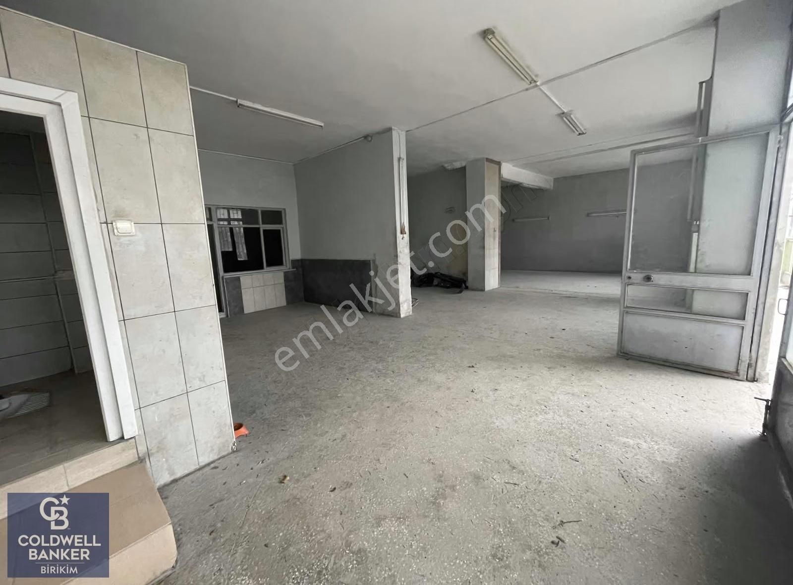 Maltepe'de İşlek Noktada 120m2 Net Kullanımlı Satılık Dükkan - Görsel 2