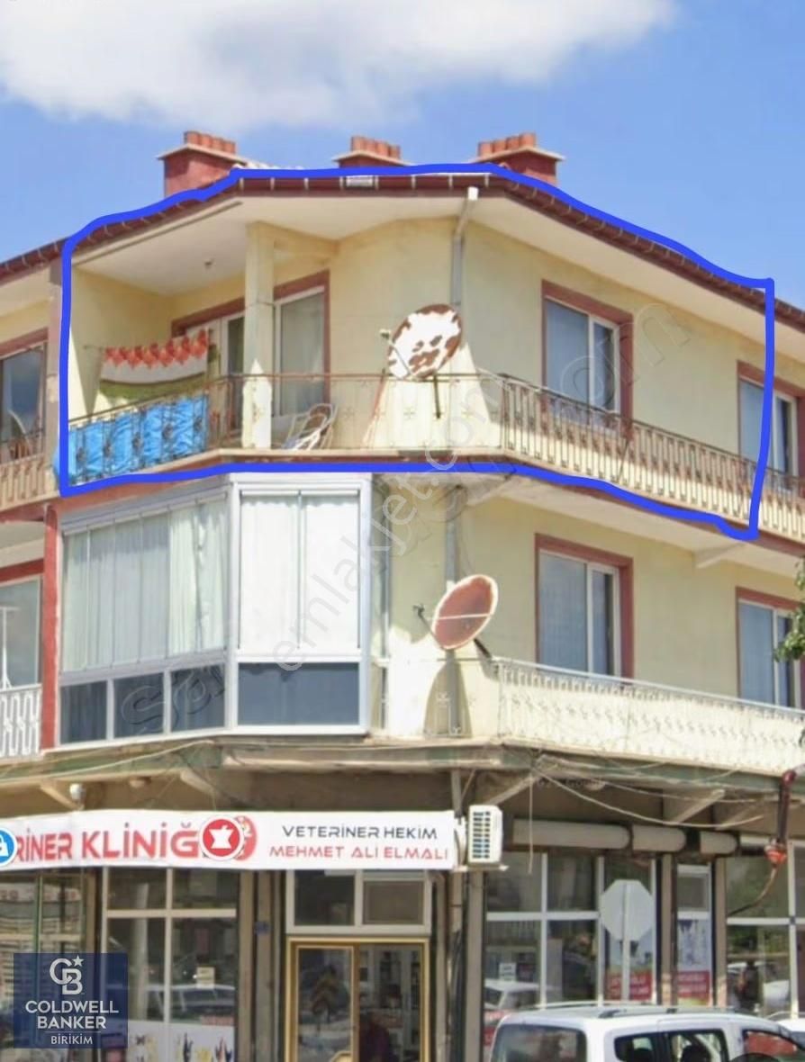 Ana Cadde Üzeri Merkezi Lokasyon Ara Kat Ferah Satılık 2+1