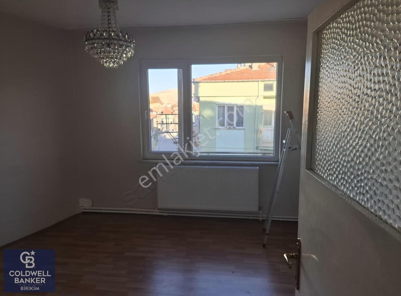 Ana Cadde Üzeri Merkezi Lokasyon Ara Kat Ferah Satılık 2+1 - Görsel 7