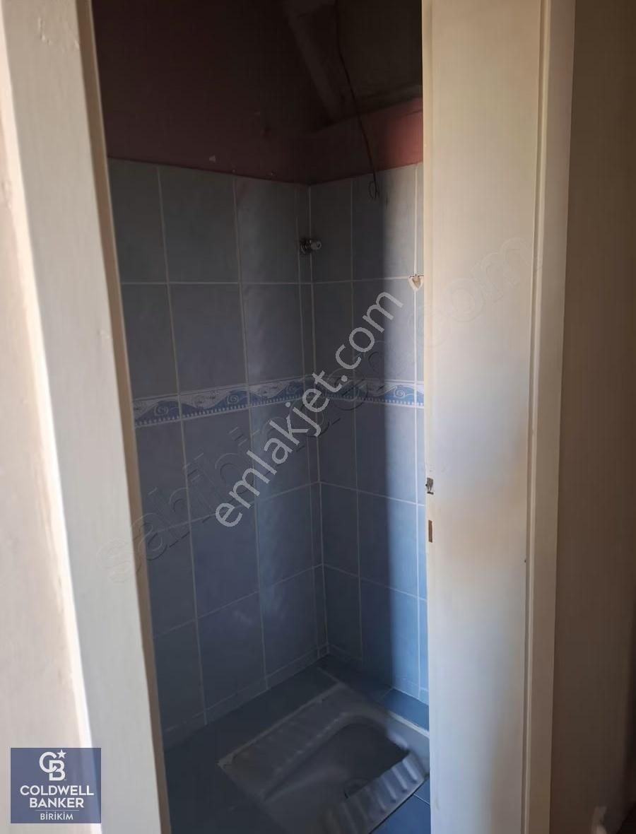 Ana Cadde Üzeri Merkezi Lokasyon Ara Kat Ferah Satılık 2+1 - Görsel 8