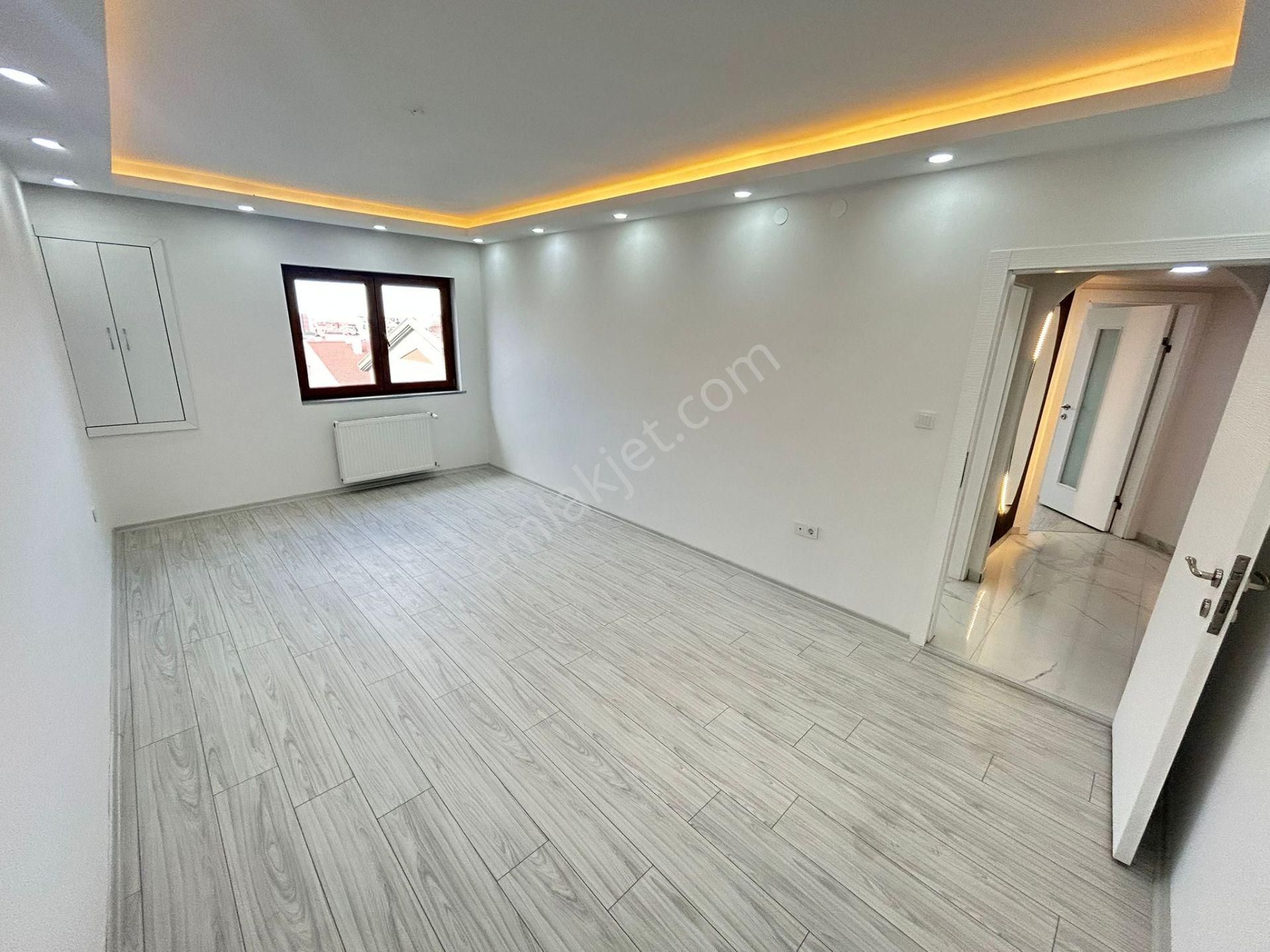 Taner'den Öveçler'de 5+1 Asansörlü Teraslı 240m2 Süper Lüks Dubleks - Görsel 32