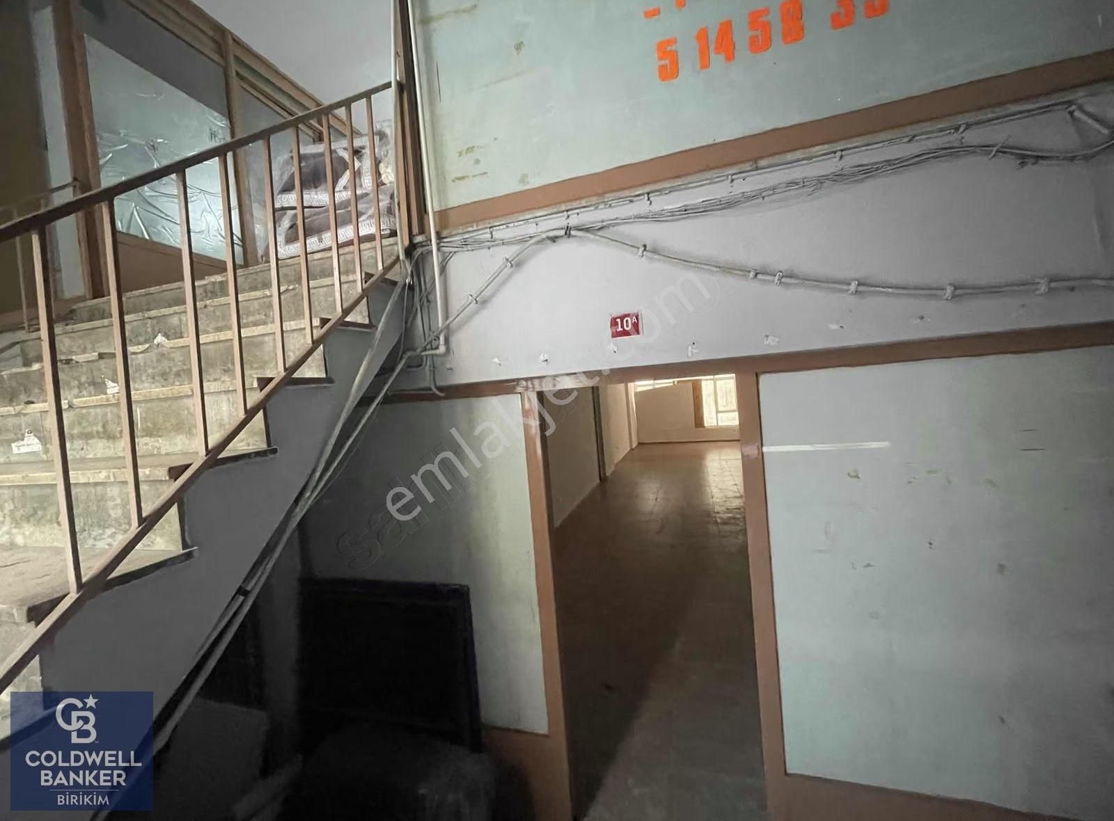İmalat Depolama İçin Uygun Kiralık İş Hanı & Dükkan