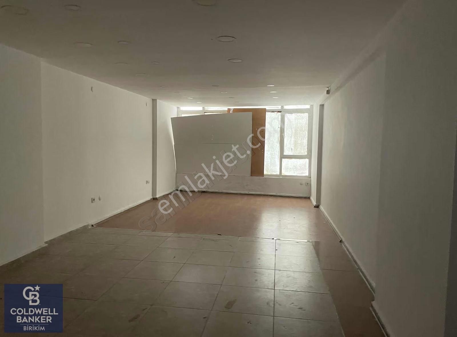 İmalat Depolama İçin Uygun Kiralık İş Hanı & Dükkan - Görsel 15