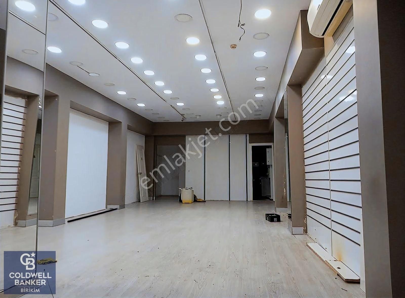 Maltepe Merkez'de Satılık 250 M2 Depolu Dükkan - Görsel 17