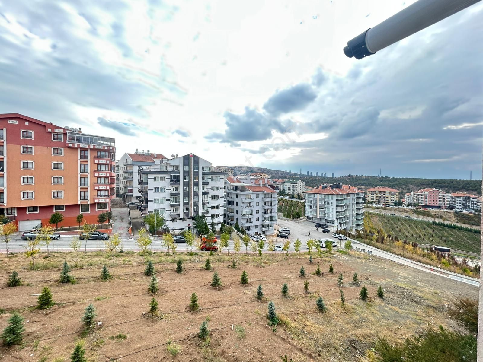 Taner'den Dikmen Cad. Yakını 3+1 Asansörlü Garajlı Süper Lüks Orta Kat Manzaralı - Görsel 27