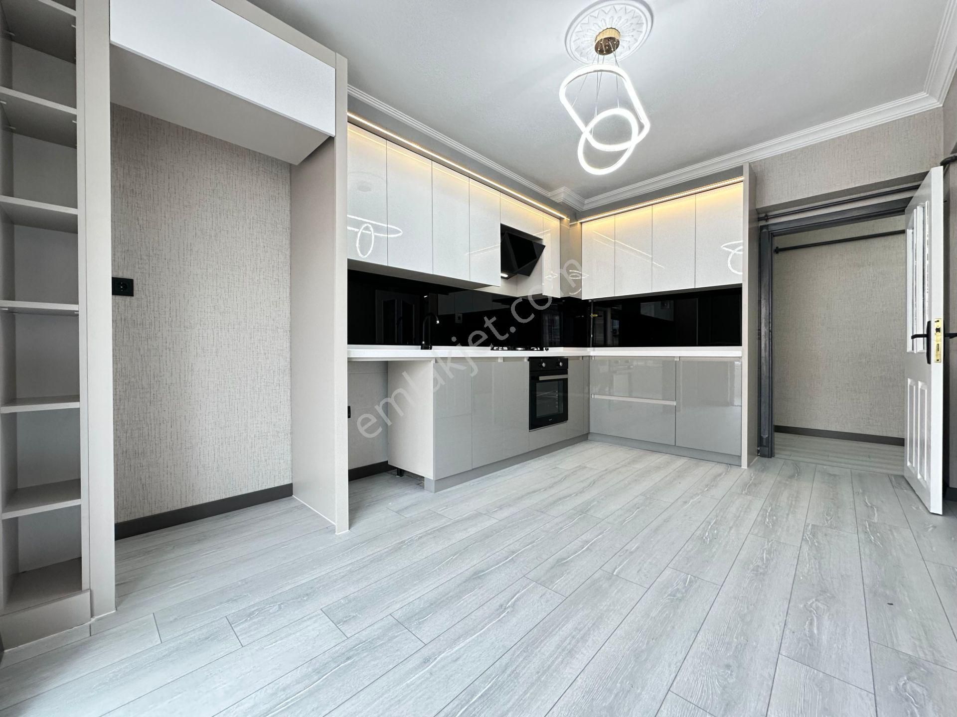 Pursaklar Mehmet Zengin Emlak'tan Hastane Yakını 3.kat 3+1 Ful Yapılı Masrafsız Daire - Görsel 5