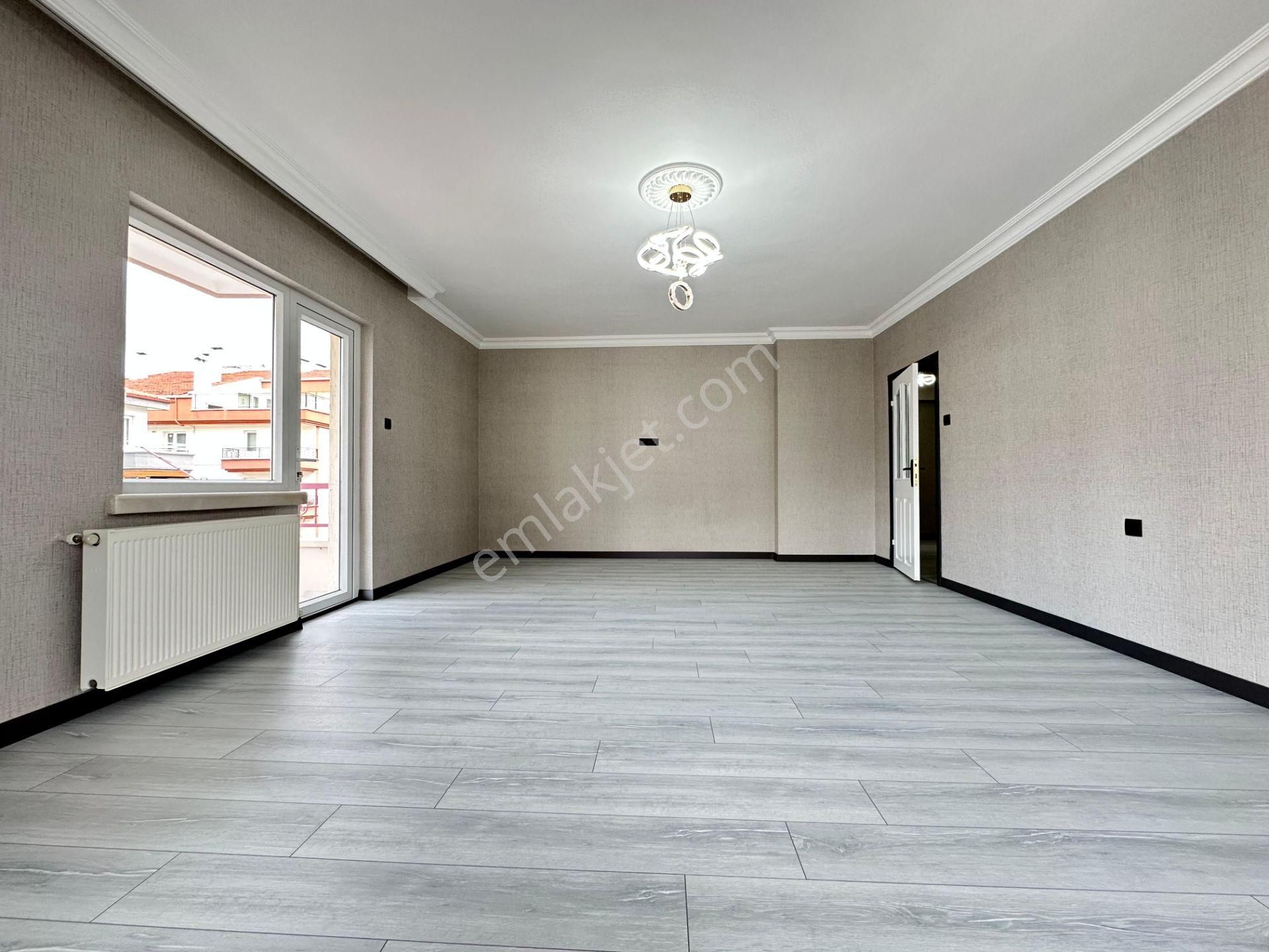 Pursaklar Mehmet Zengin Emlak'tan Hastane Yakını 3.kat 3+1 Ful Yapılı Masrafsız Daire - Görsel 15