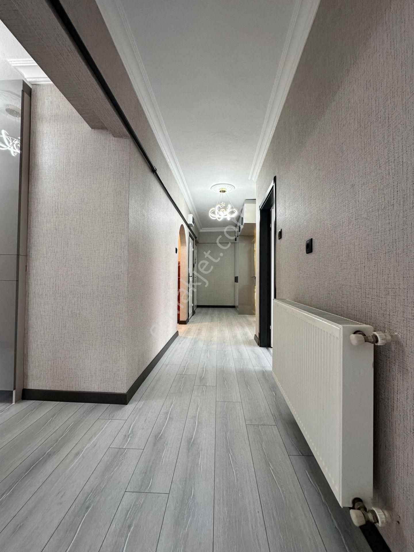 Pursaklar Mehmet Zengin Emlak'tan Hastane Yakını 3.kat 3+1 Ful Yapılı Masrafsız Daire - Görsel 23