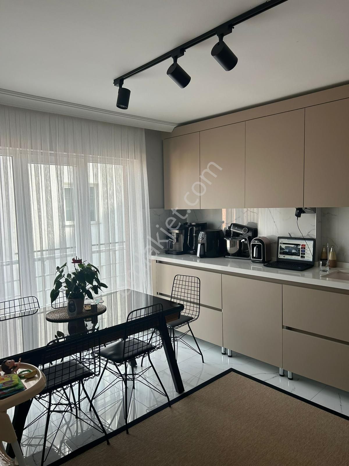 Etimesgut Elvan Mah Yht Yakın Çok Güzel Konum Da Geniş 3+1 Teras - Görsel 8