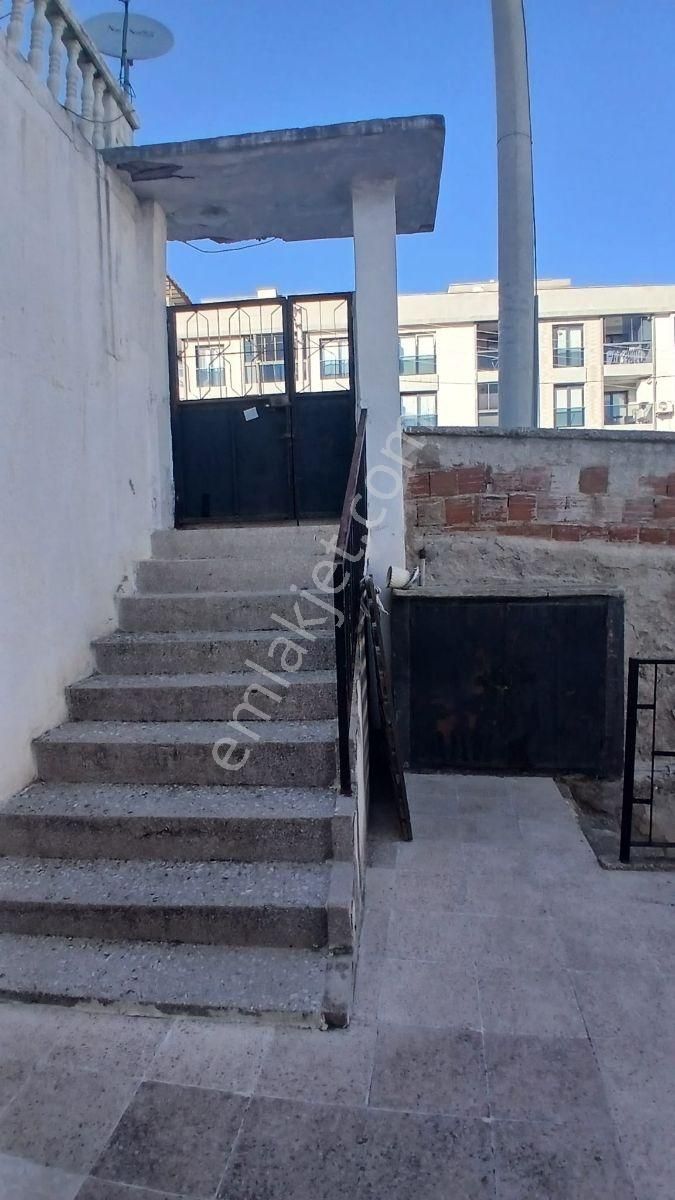 Atatürk Mahallesi'nde İki Katlı Müstakil Ev - Görsel 9