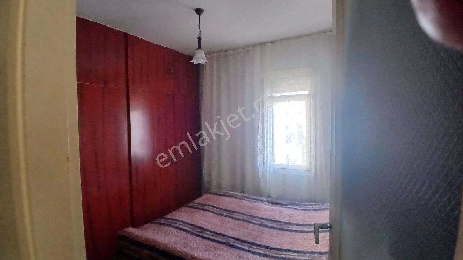 Atatürk Mahallesi'nde İki Katlı Müstakil Ev - Görsel 3