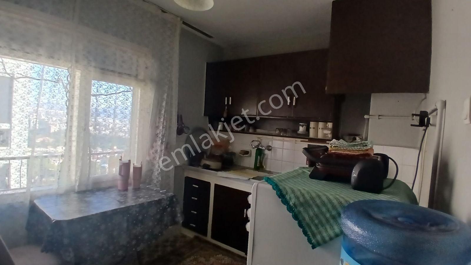 Atatürk Mahallesi'nde İki Katlı Müstakil Ev - Görsel 6