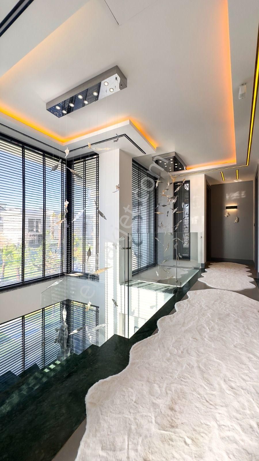 Didimde Ful Akıllı Sistemli 500m2 Arsa İçine 4+1 Havuzlu Ve Bahçeli Tam Müstakil Villamız Satışda - Görsel 14