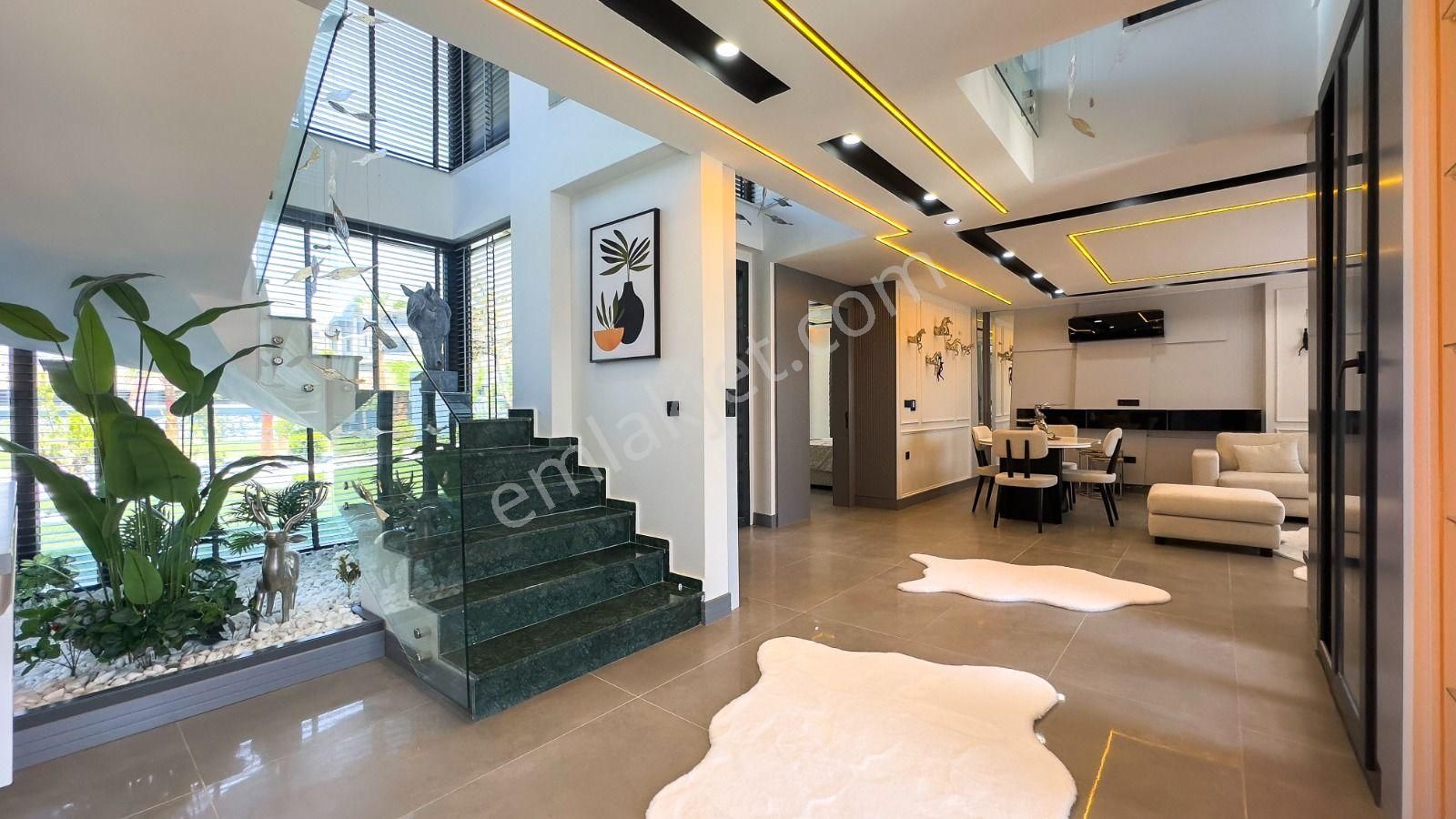 Didimde Ful Akıllı Sistemli 500m2 Arsa İçine 4+1 Havuzlu Ve Bahçeli Tam Müstakil Villamız Satışda - Görsel 8