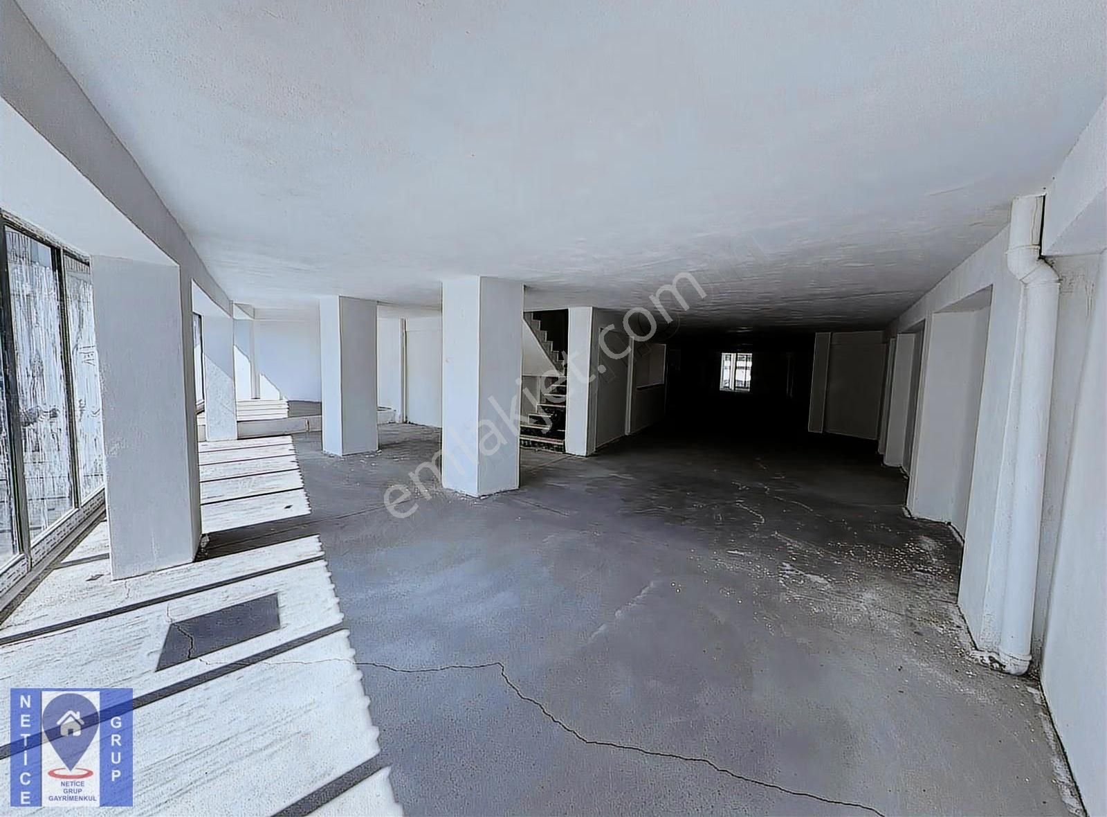 Heykel'de Her Katı 360m2 Olan 4 Kat 1.640m2 Dükkan Mağaza - Görsel 3