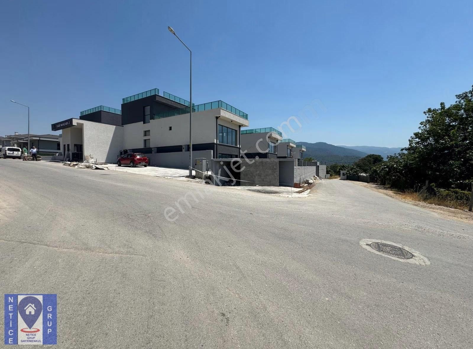 Gümüştepe Süper Köşe 430m2 6+1 Oda Havuz+ 5.araç Kapalı Otopark - Görsel 2