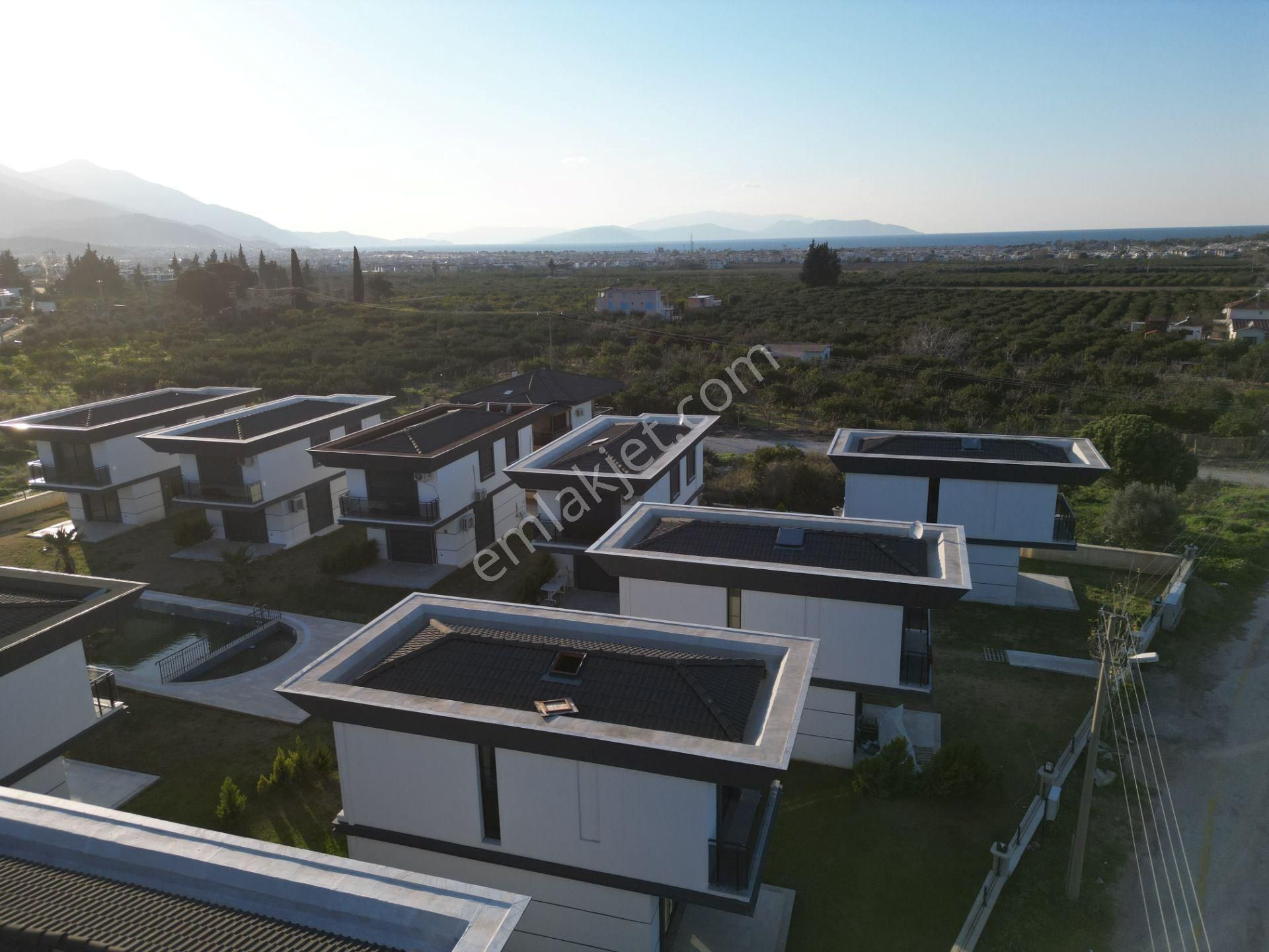 Kuşadası Davutlar Satılık 2+1 Manzaralı Site İçi Müstakil Villa - Görsel 34
