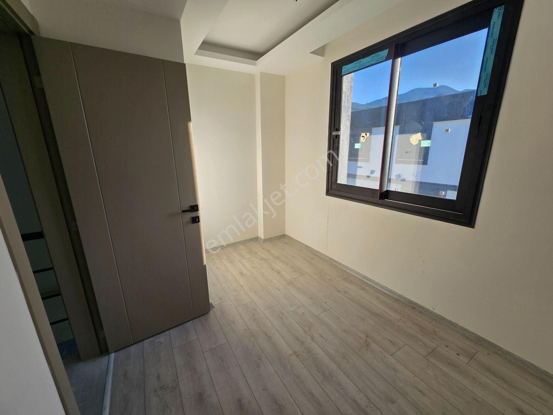 Kuşadası Davutlar Satılık 2+1 Manzaralı Site İçi Müstakil Villa - Görsel 23