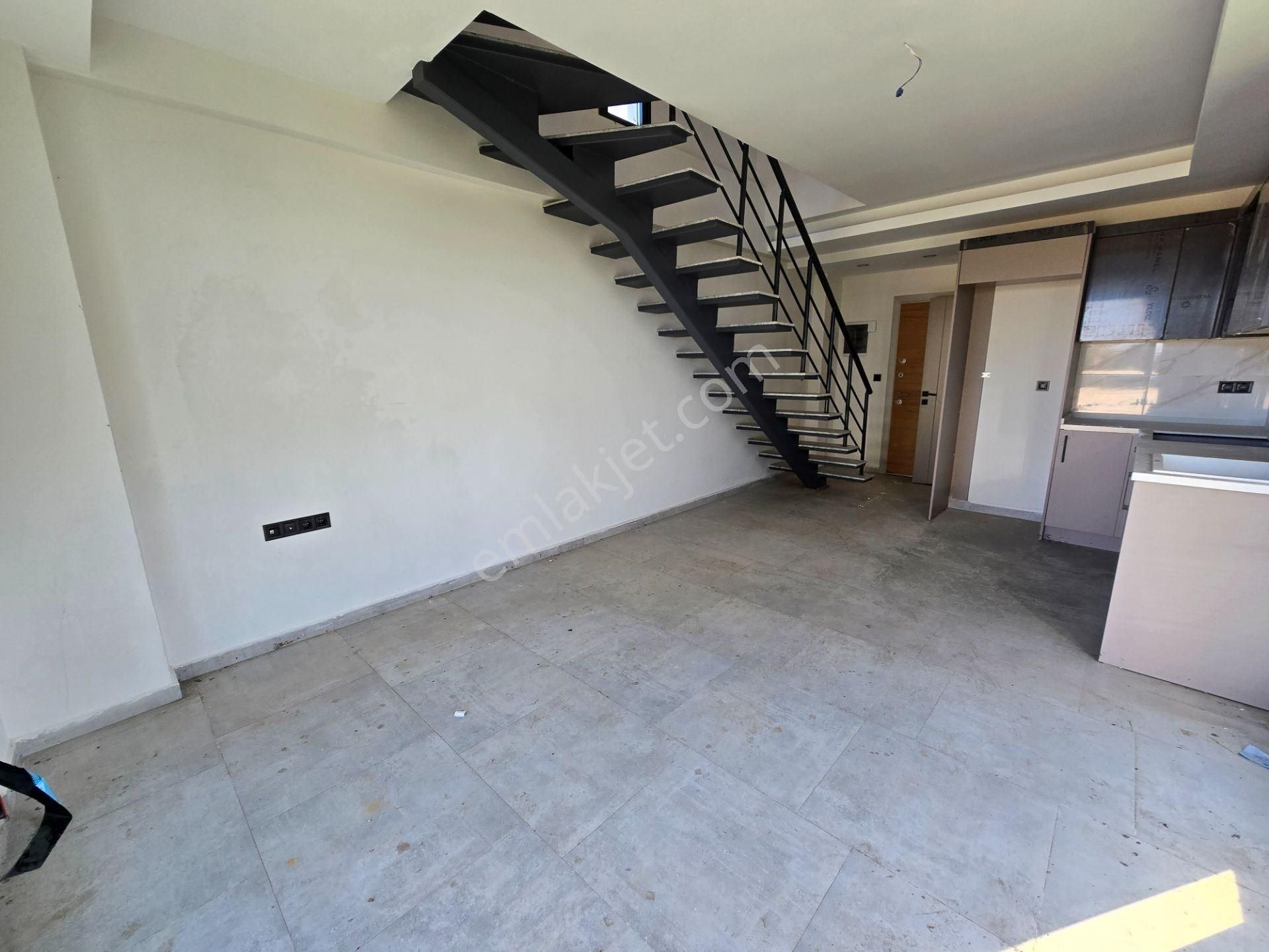 Kuşadası Davutlar Satılık 2+1 Manzaralı Site İçi Müstakil Villa - Görsel 17