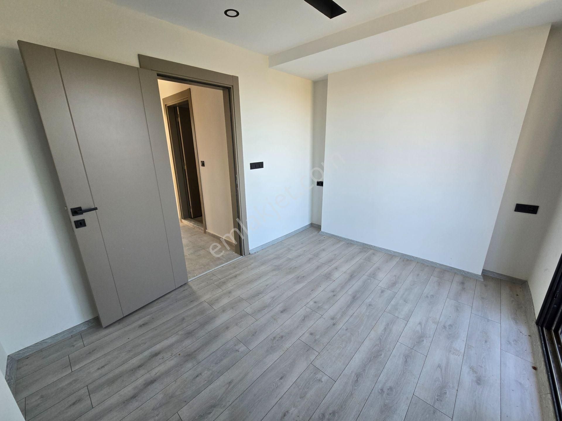 Kuşadası Davutlar Satılık 2+1 Manzaralı Site İçi Müstakil Villa - Görsel 28