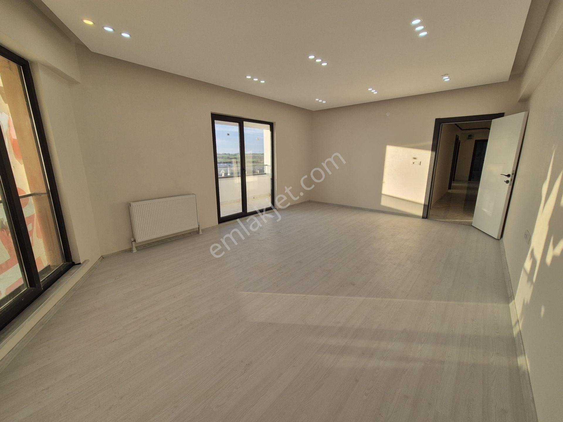 B&u Gayrimenkul'den Ana Caddede Sıfır Geniş Lüx 3+1 Daire - Görsel 5