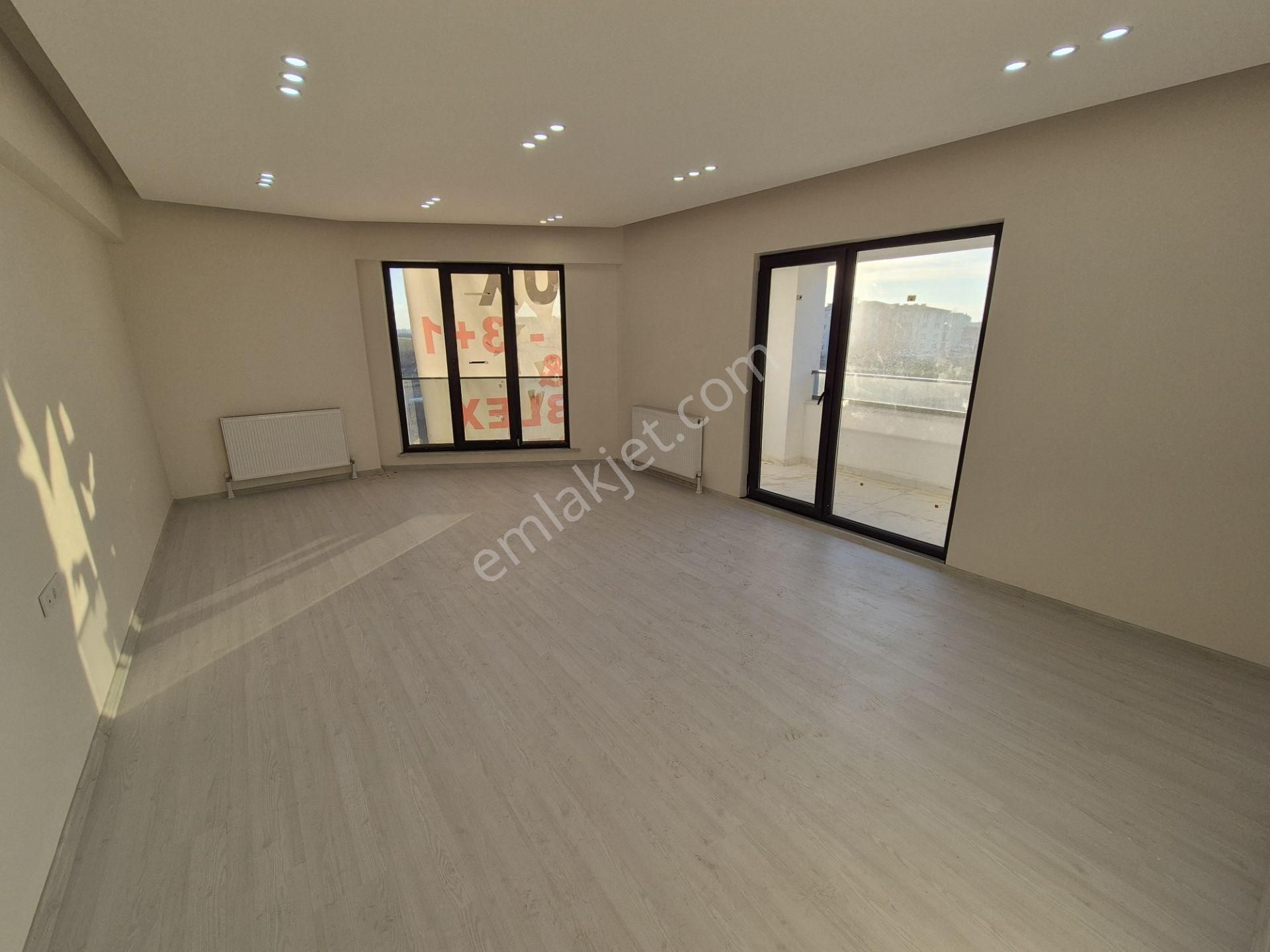 B&u Gayrimenkul'den Ana Caddede Sıfır Geniş Lüx 3+1 Daire - Görsel 4