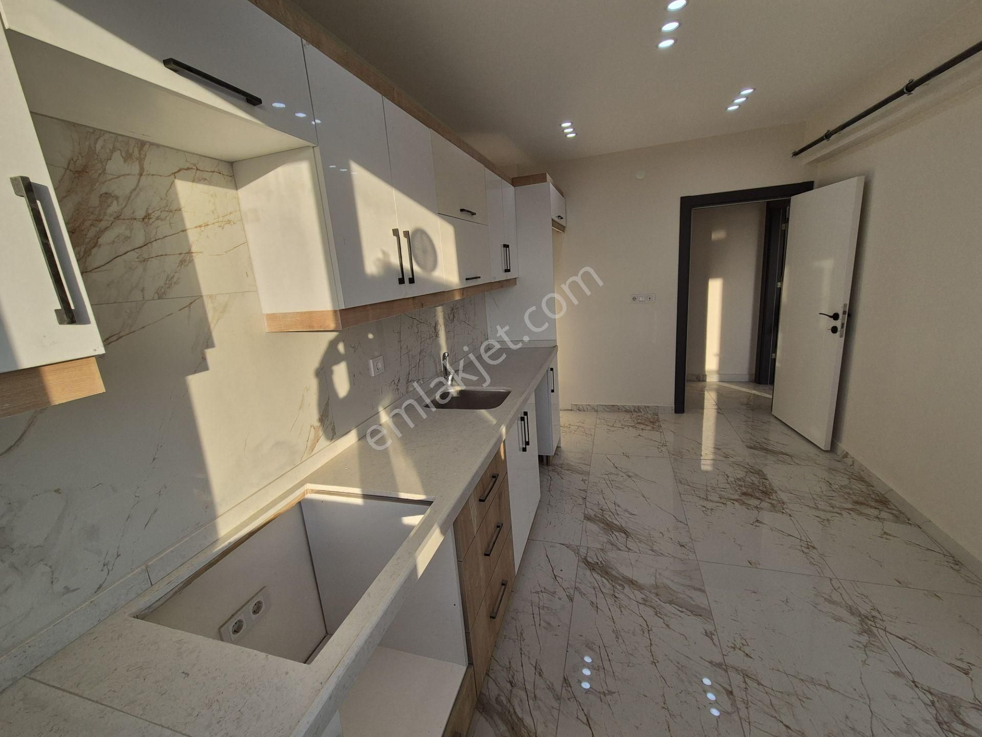 B&u Gayrimenkul'den Ana Caddede Sıfır Geniş Lüx 3+1 Daire - Görsel 3