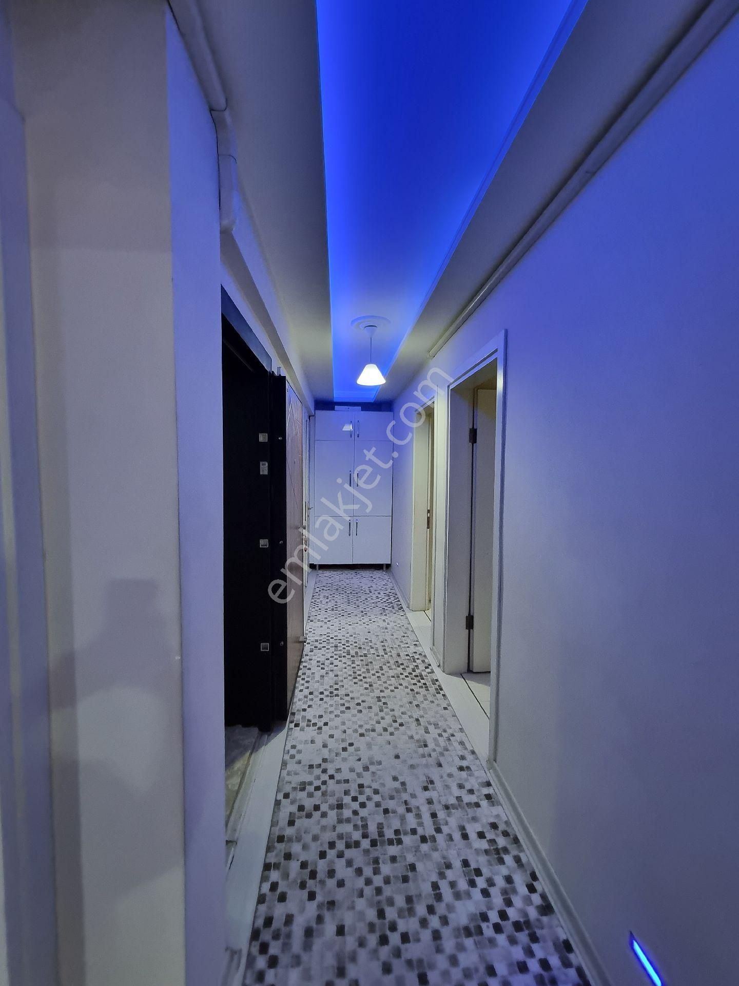 Bucada Dicle Mahallesinde Acil Satılık