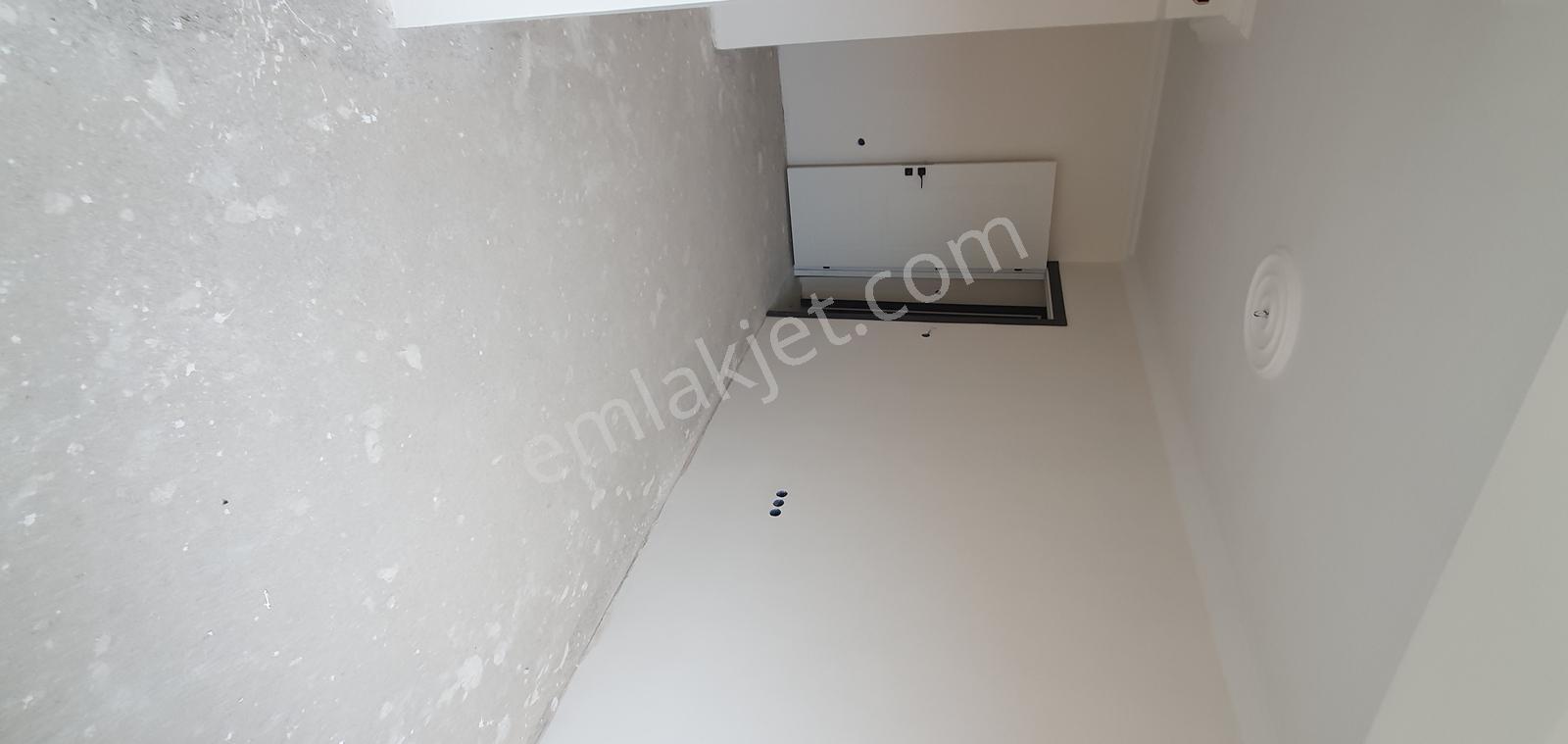Sakarya Cad. Dibinde Sıfır 3+1 Lüks, Geniş, Balkonlu Ve Garajlı - Görsel 24