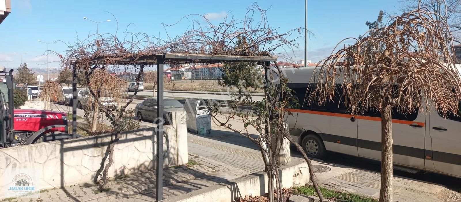 Yenikent Net Emlaktan Bulvar Cephe Depolu Dükkan - Görsel 12