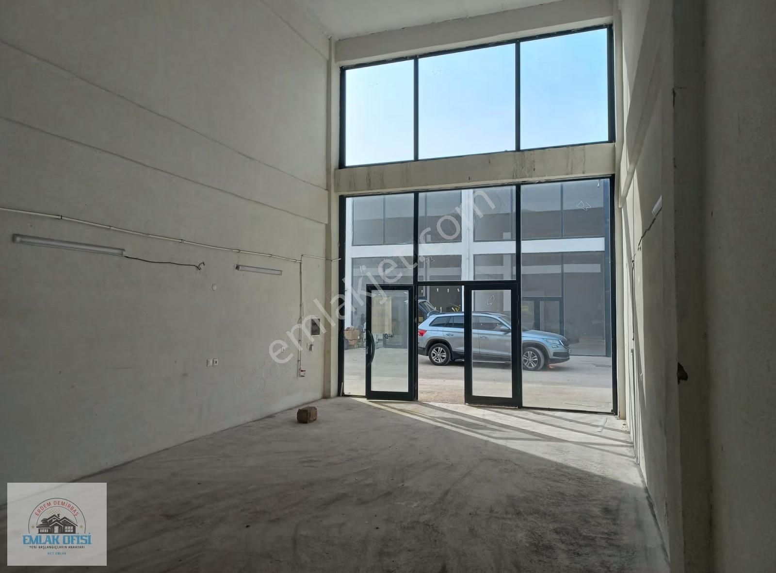 Yenikent Net Emlaktan 60m2 Her İşe Uygun Kiralık İşyeri - Görsel 12