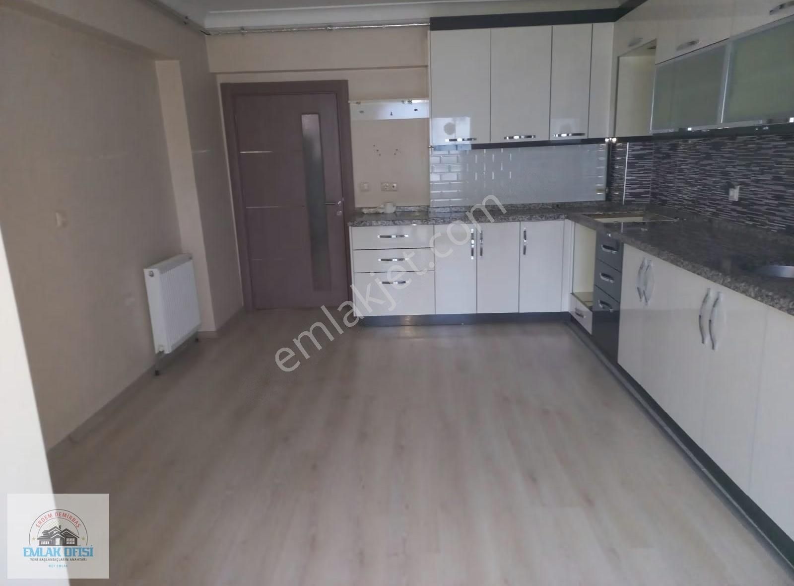 Net Emlaktan 3+1 Çok Geniş Park Cephe Full Yapılı Ara Kat - Görsel 16