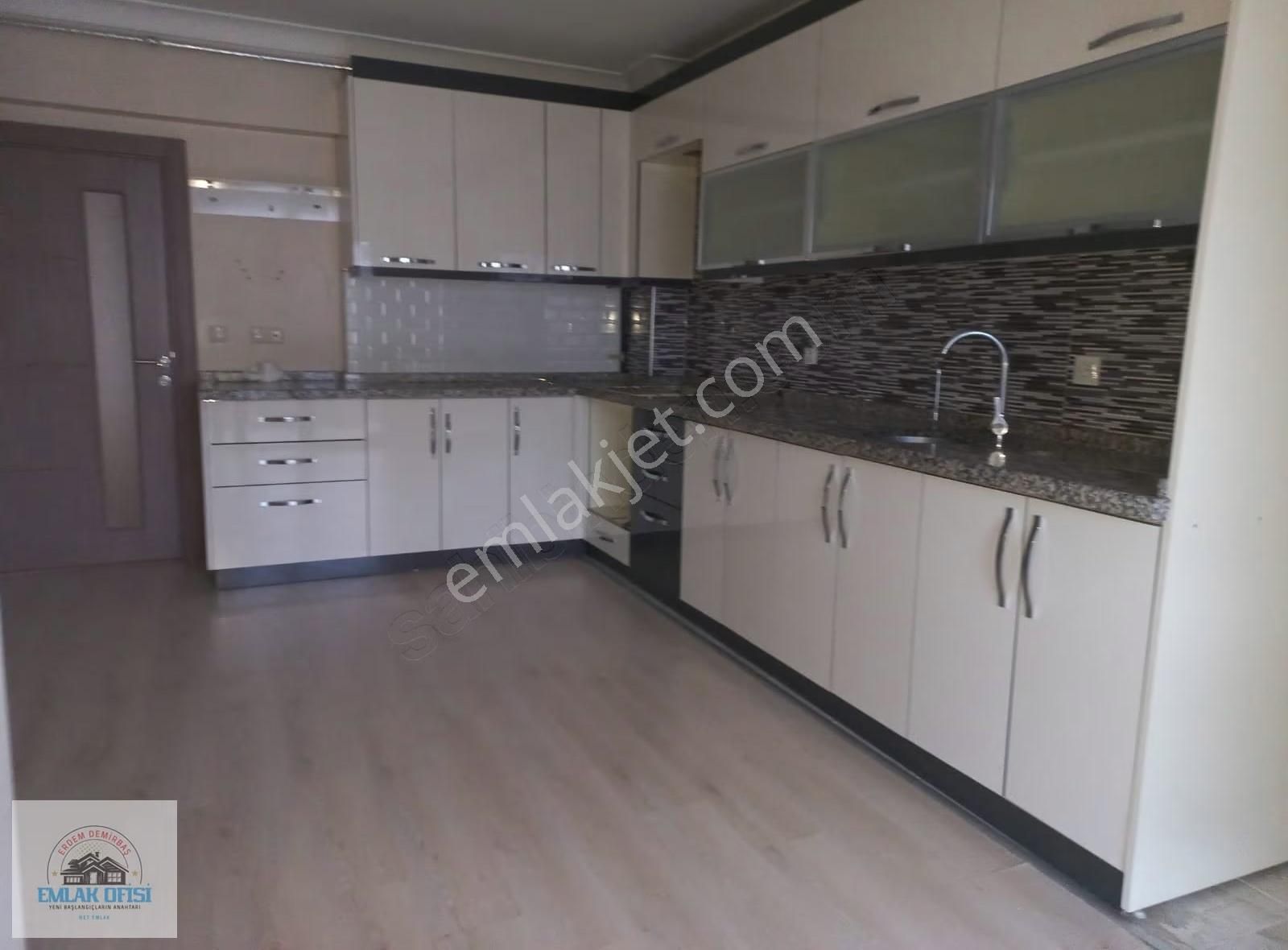 Net Emlaktan 3+1 Çok Geniş Park Cephe Full Yapılı Ara Kat - Görsel 33