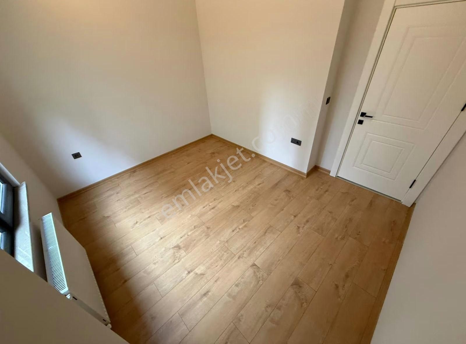 Parladan Zerafeti İle Öne Çıkan Geniş M²'de Sıfır 1+1 Daire - Görsel 27