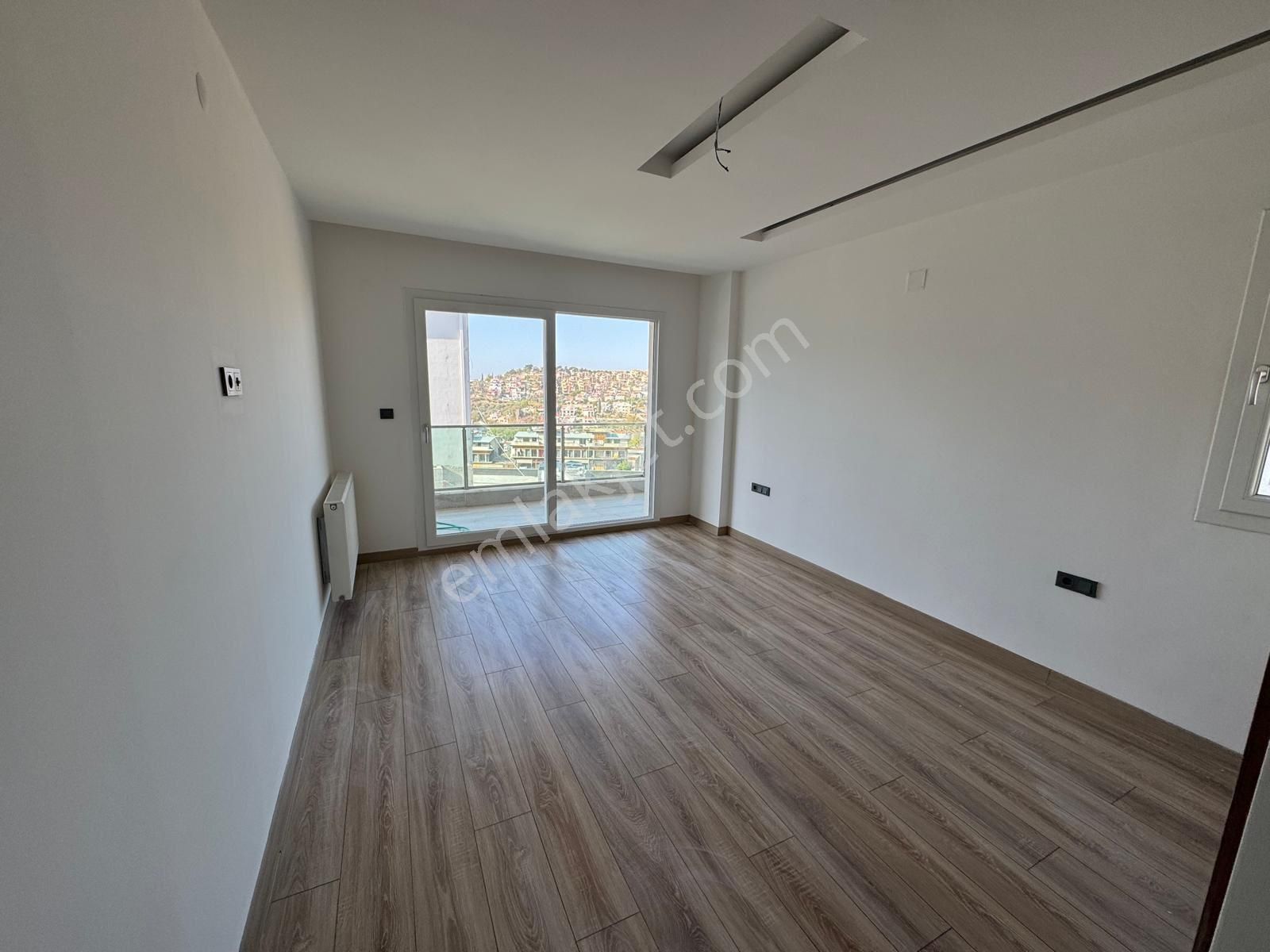 Elit Sitede 155 M² 3+1 2 Banyolu Kapalı Mutfaklı Havuzlu Lüks Daire - Görsel 10