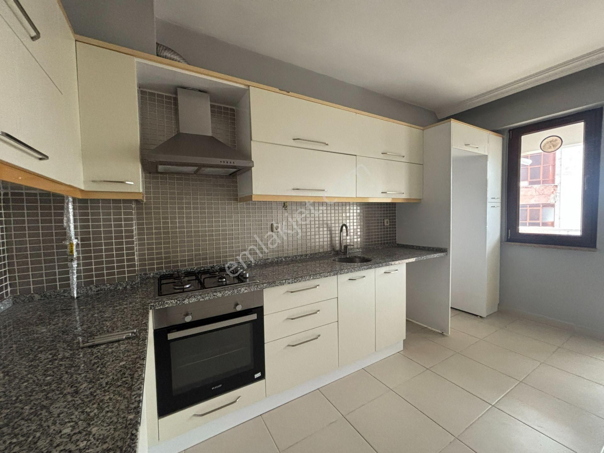 Bir Emlak'tan Uzunmustafa Mah.konak Sitesinde 3+1 Net:140 M2 Kiralık Daire - Görsel 9
